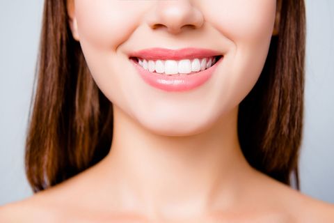 Maintain Your Beautiful Smile with a Teeth Cleaning